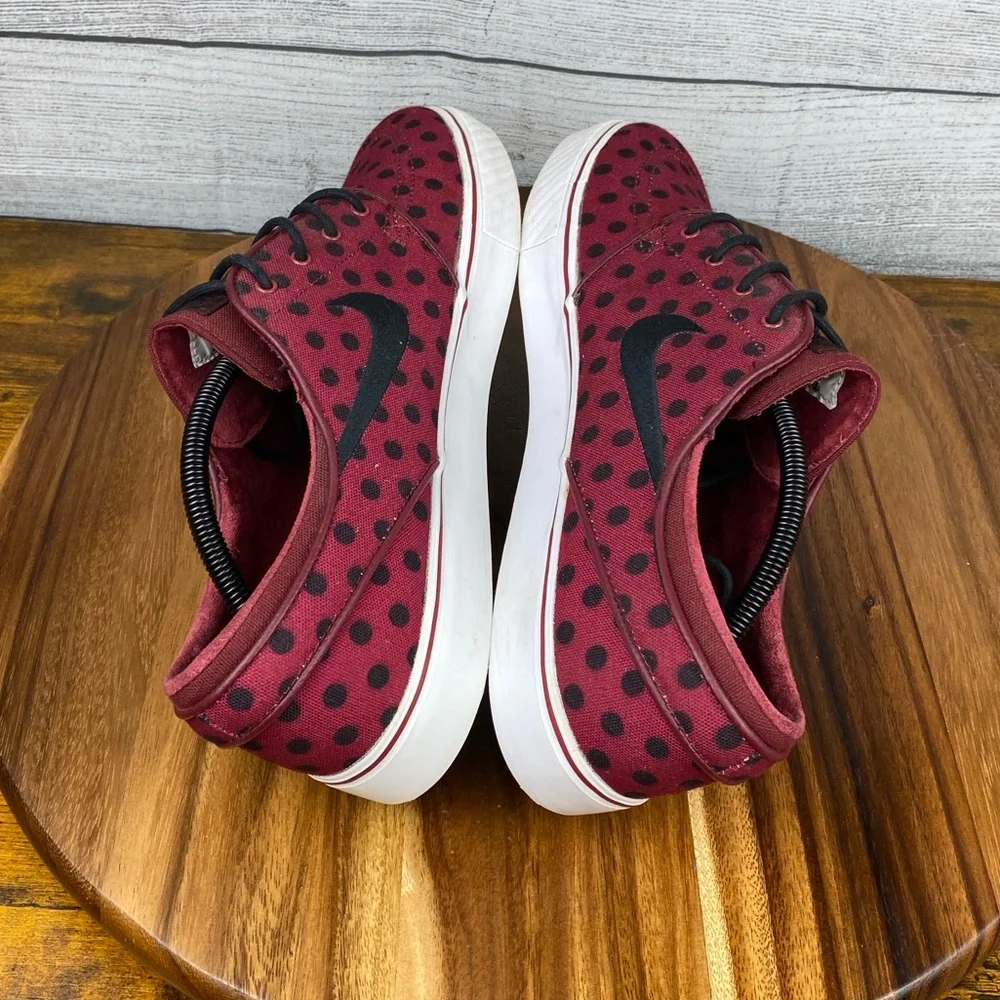 Nike SB Zoom Stefan Janoski Canvas Team Red Polka Dot Shoe 705190-601 Men’s 12